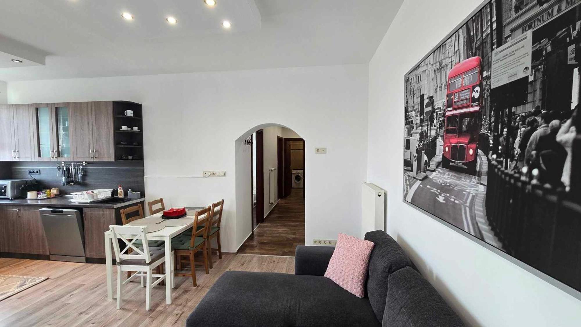 Aqua Apartman Tiszaújváros エクステリア 写真