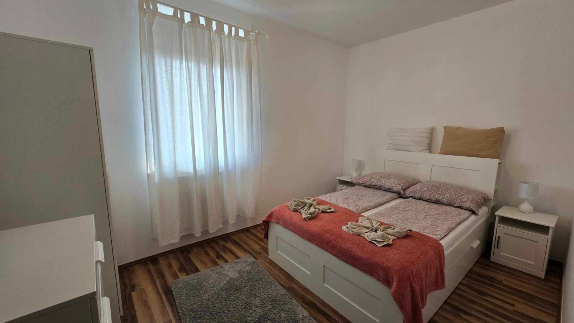 Aqua Apartman Tiszaújváros エクステリア 写真