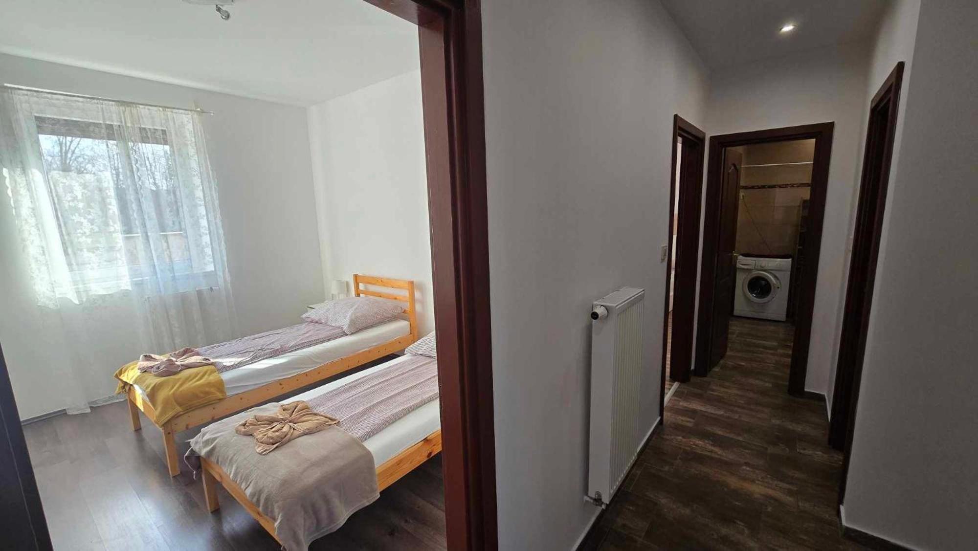 Aqua Apartman Tiszaújváros エクステリア 写真