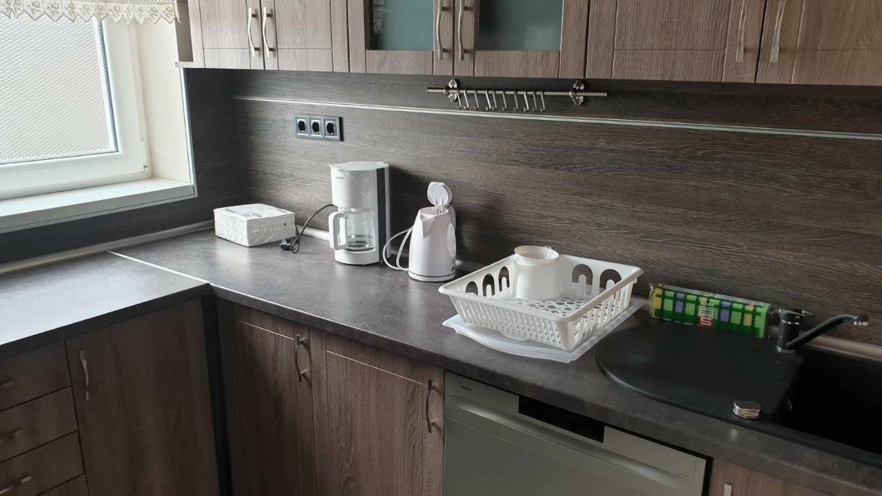 Aqua Apartman Tiszaújváros エクステリア 写真