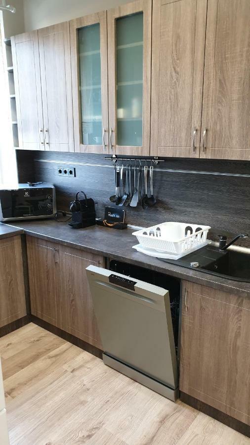Aqua Apartman Tiszaújváros エクステリア 写真